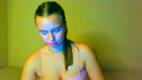 Snapshot of _peony_amazing1jess chatting on October 21, 12:42 pm Jasminefeelings online show from October 21, 12:42 pm