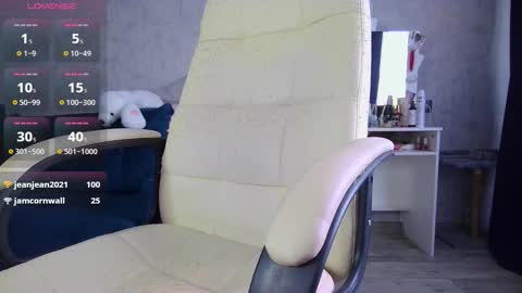 Snapshot of _pink__rabbit_ chatting on October 11, 9:47 am Ilona online show from October 11, 9:47 am