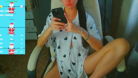 Snapshot of _pink__rabbit_ chatting on January 3, 7:27 am Ilona online show from January 3, 7:27 am