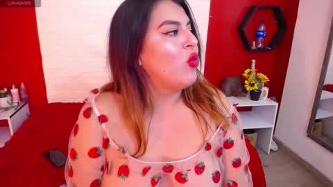 Laura online show from January 10, 6:34 pm