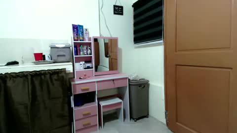 Princess nicole online show from September 15, 2:47 pm