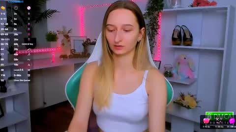 I am Rina online show from November 18, 6:36 am