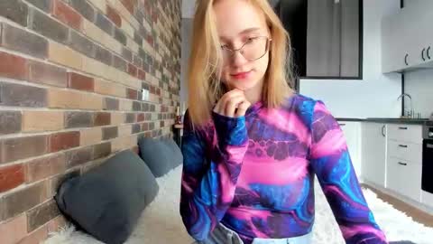 Snapshot of _ruby_kim chatting on September 30, 12:33 pm Ruby online show from September 30, 12:33 pm