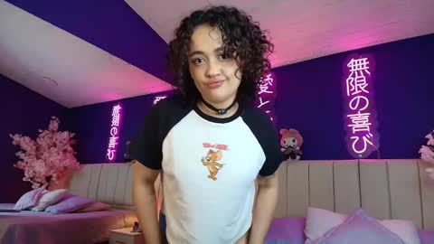 Sara online show from March 3, 4:07 am