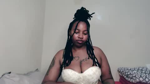 Abbie online show from December 18, 7:40 pm