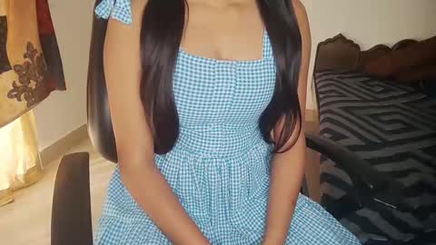 _shalini_0 online show from November 24, 4:14 am