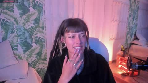 _sharlotte777 online show from April 8, 3:03 pm