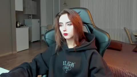 _silverdream online show from February 23, 9:22 pm