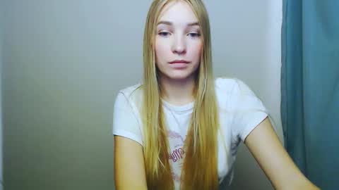 Rachel online show from December 2, 8:33 pm