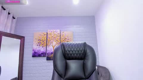    640  200   online show from January 10, 7:40 pm