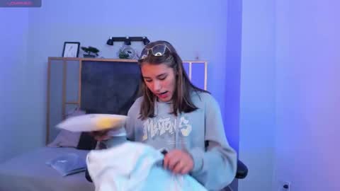 Sophie  online show from October 11, 5:04 pm