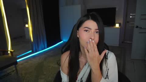 Sophy online show from February 6, 1:16 am