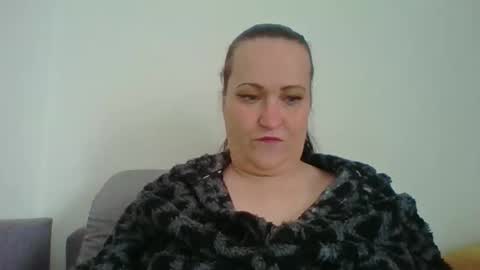 Melisa online show from October 31, 9:02 am