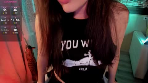 _sserendipityy_ online show from December 17, 6:23 pm