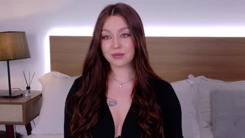 _tessa_may_ online show from October 22, 9:09 pm