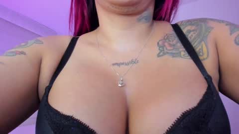 INSTAGRAM pinzon viviana online show from October 1, 2:38 am