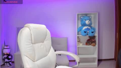 Fernanda  online show from October 24, 6:09 am