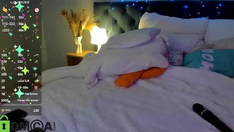 Snapshot of _xna_ chatting on October 3, 1:54 am Xna online show from October 3, 1:54 am