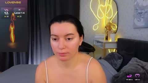 Jasmine online show from March 2, 8:38 am