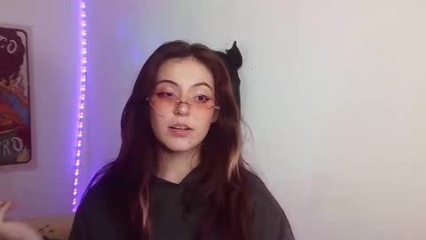 _yourcherrybomb online show from November 7, 2:28 am