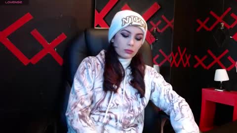 Yuyi online show from February 11, 11:09 am