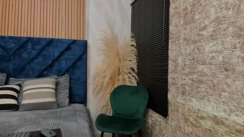 Daniela Brown online show from February 5, 11:34 am