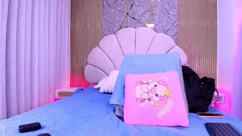 Aisha online show from November 19, 11:54 am