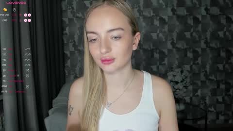 Adelina online show from November 13, 2:49 pm