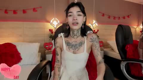 Luni  online show from February 14, 2:52 pm