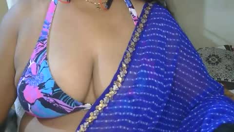 Snapshot of aaradhya_sexy_88 chatting on September 25, 8:24 am aaradhya_sexy_88 online show from September 25, 8:24 am