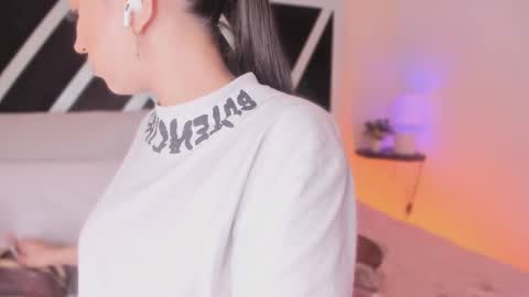 abbie online show from October 30, 7:59 pm