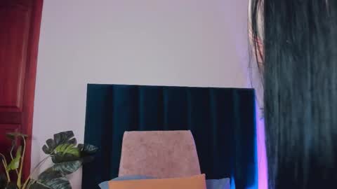 Abbie Joness online show from November 28, 11:57 am