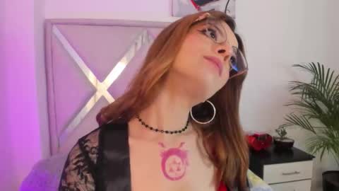 abby jones online show from February 6, 5:55 am