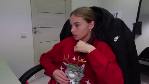 ABBY LAKER online show from December 23, 2:28 pm