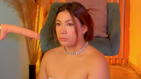 ABBY online show from November 17, 9:59 pm