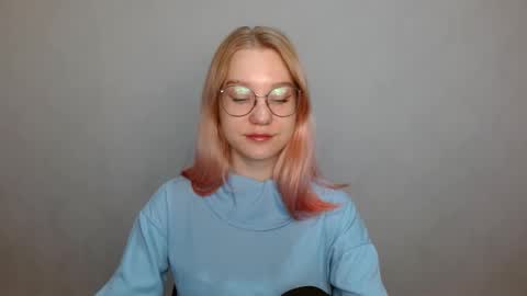 Abby Lovense is active online show from December 20, 9:54 am