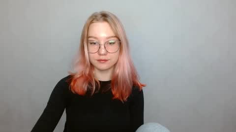 Abby Lovense is active online show from December 14, 9:51 am