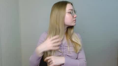 Abby Lovense is active online show from February 28, 1:43 pm