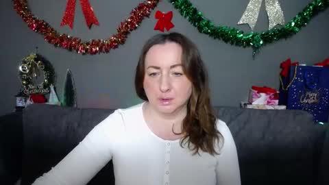 abbytaylorr online show from December 17, 7:23 am