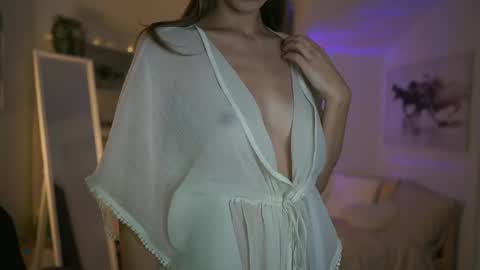 Snapshot of abella_danger_x chatting on September 26, 8:56 am abella_danger_x online show from September 26, 8:56 am