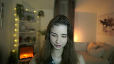 Snapshot of abella_danger_x chatting on December 22, 9:33 am abella_danger_x online show from December 22, 9:33 am