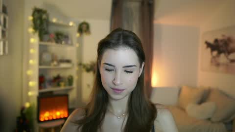 Snapshot of abella_danger_x chatting on December 17, 9:28 am abella_danger_x online show from December 17, 9:28 am