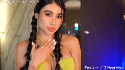 Snapshot of abie_owen chatting on January 12, 12:07 am abie_owen online show from January 12, 12:07 am