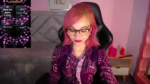 abril_ch_ online show from February 21, 12:17 pm