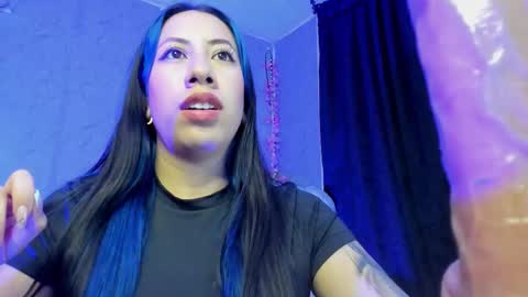 Abril  online show from November 5, 2:39 am