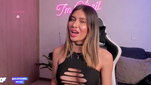 Snapshot of abril_w18 chatting on December 23, 1:40 am My name is Alexa. Please say hello I like to chat with you. If you have requests please use tip online show from December 23, 1:40 am