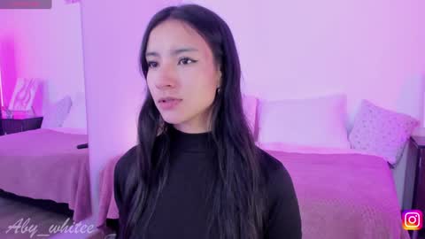 Snapshot of aby_whitee chatting on February 4, 1:06 pm Aby online show from February 4, 1:06 pm
