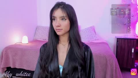 Snapshot of aby_whitee chatting on December 18, 4:31 am Aby online show from December 18, 4:31 am
