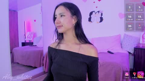 Snapshot of aby_whitee chatting on February 22, 4:40 am Aby online show from February 22, 4:40 am