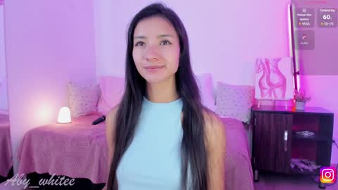 Snapshot of aby_whitee chatting on February 3, 11:31 am Aby online show from February 3, 11:31 am